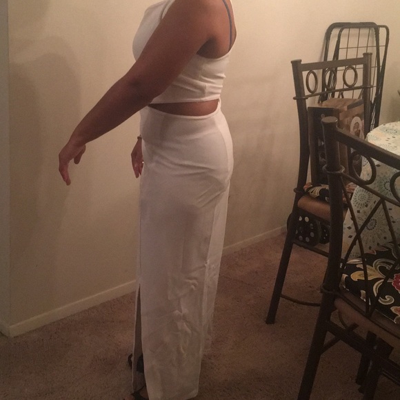 Boutique Style Sexy White Dress - Picture 7 of 8